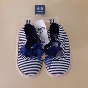 GAP 《Baby Crib Shoes》